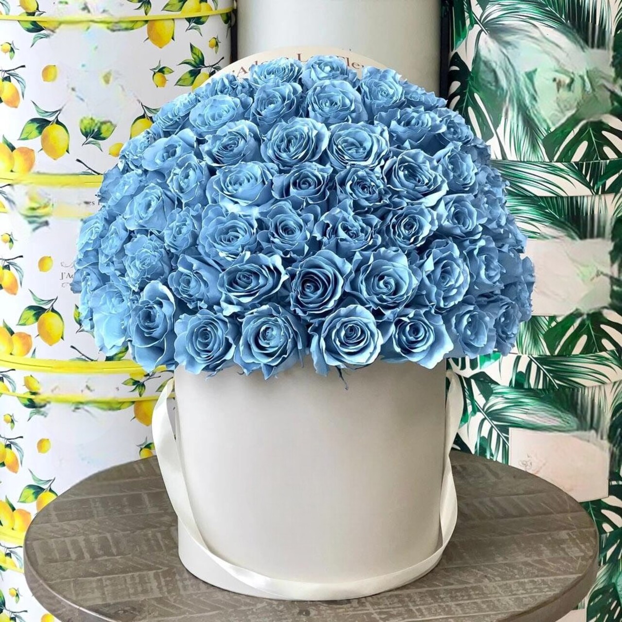 51 Tiffany Roses In White Box